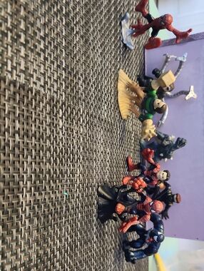 Marvel Spider-Man and Heroes Mini Figure Set - Red, Blue, Green, Black
